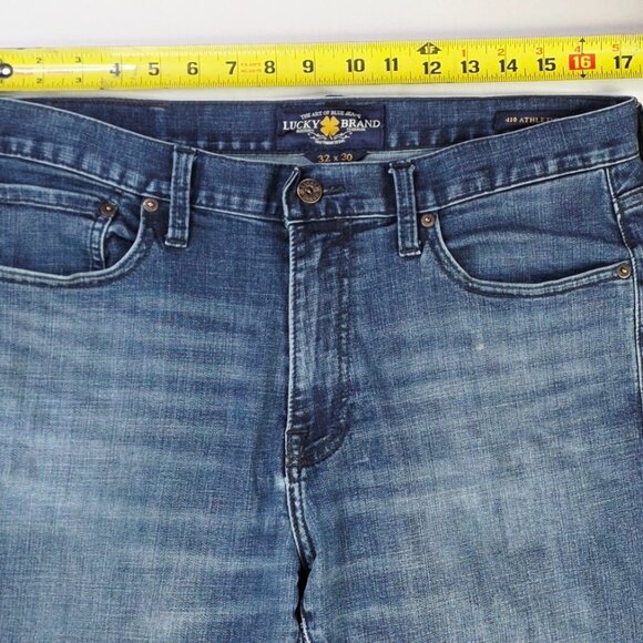 Lucky Brand Size 32X30 Mens 410 Athletic Fit Blue Denim 5 Pocket Logo Tag Jeans - Picture 2 of 11